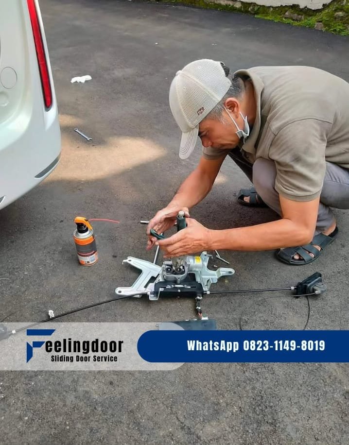 service sliding door mobil bergaransi