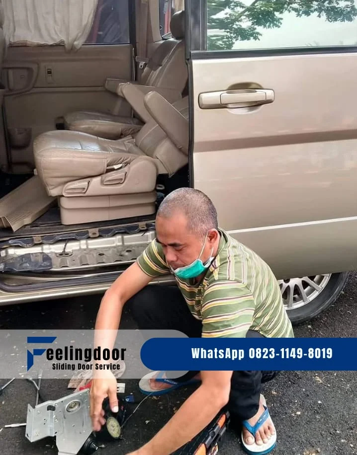 Service Sliding Door Mobil Freed