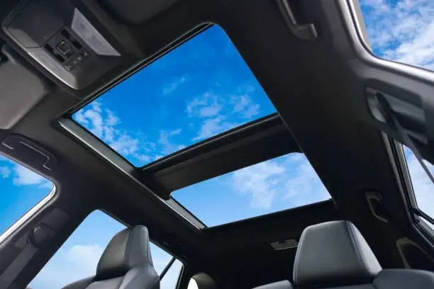 Service Sunroof Mobil