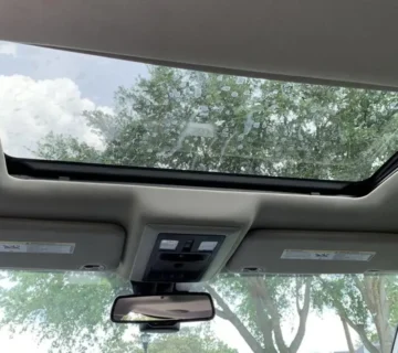 service sunroof mobil