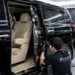 Sliding door mobil bunyi saat dibuka atau ditutup